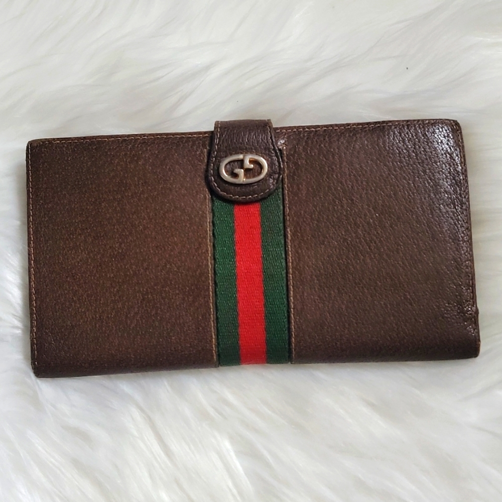 Vintage Gucci wallet